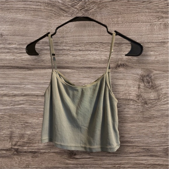 SKIMS Tops - Skims cropped Cami green